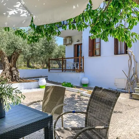 Skopelos Evergreen شقة